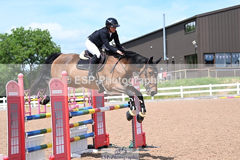 240619A-142558-00591 - Cls 4 Snr Newcomers and 1.10m Open