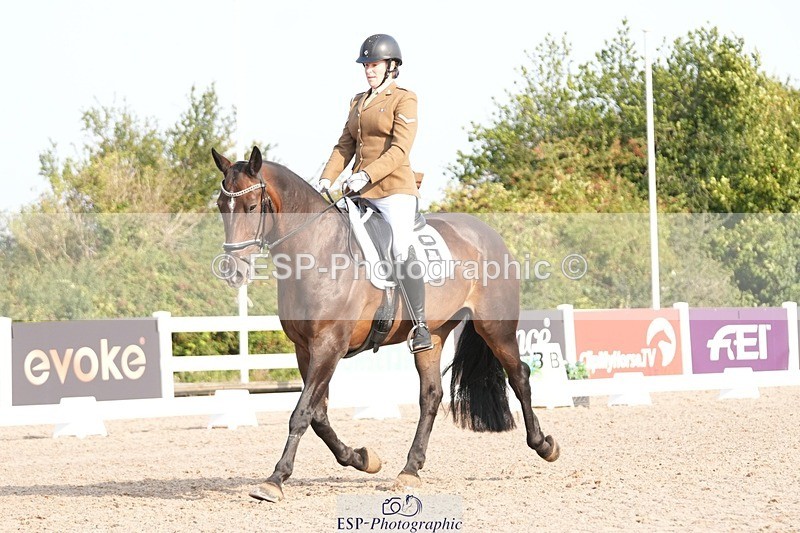 250817-091009-07471 - 166-Elizabeth.GriggsHarri.Coeswen