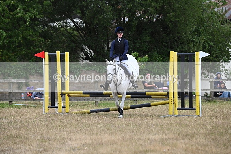WJ6_0527 - Class 14 Intermediate Jumping 75cm