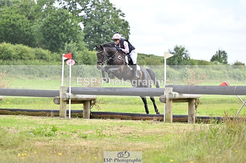 240630-112803-00261 - 103-Olivia_Marriott-Charming_Fellow