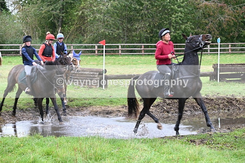 WJ6_6712 - Time at Photographer 13:06 to 13:23