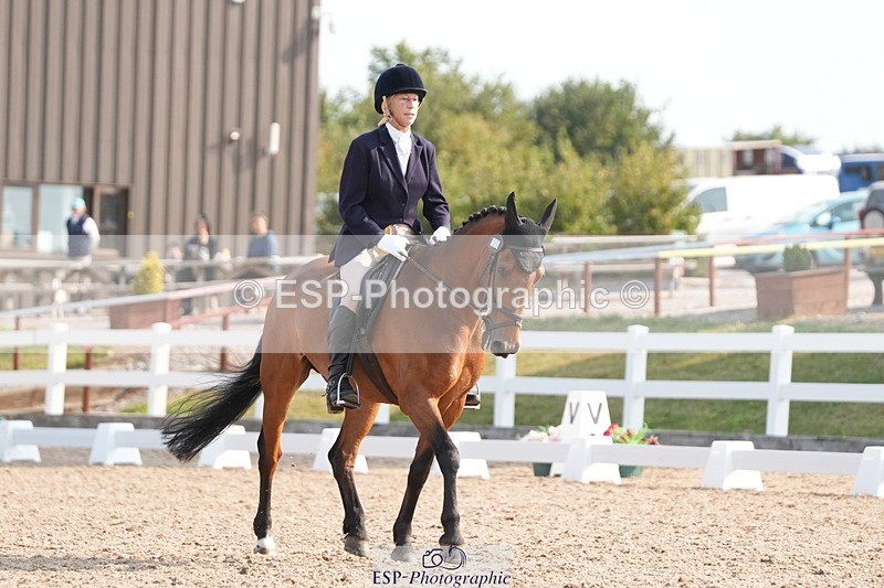 250817-094143-07219 - 157-Camilla.HankinsonChapel.Arch