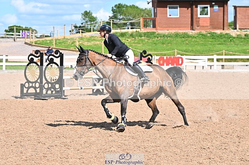 240619A-161325-01158 - Cls 5 Snr Foxhunter and 1.20m Open