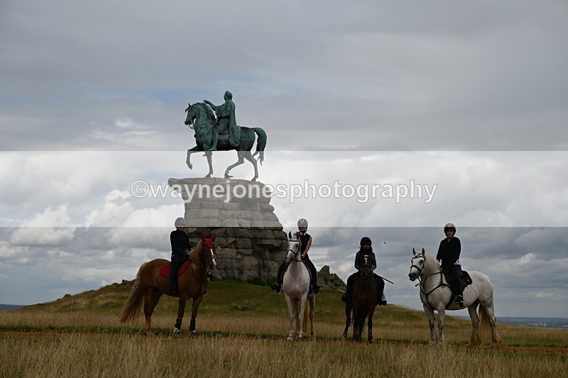 DSC_9133 - Time at Statue 14:33 to 15:10