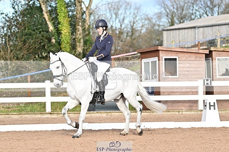 241214-130440-01821 - 111-Anya.Hitt-Cnoc.an.Noinin.Clover