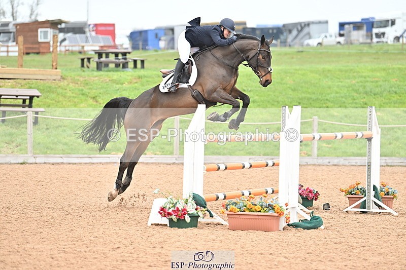 240405A-124011-01281 - Cls 3 Foxhunter