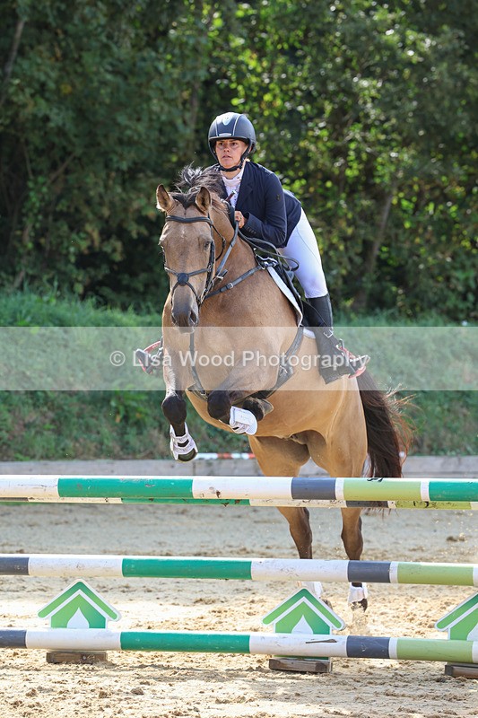 3E7A0751 - Class 4: Senior British Novice/90cm open