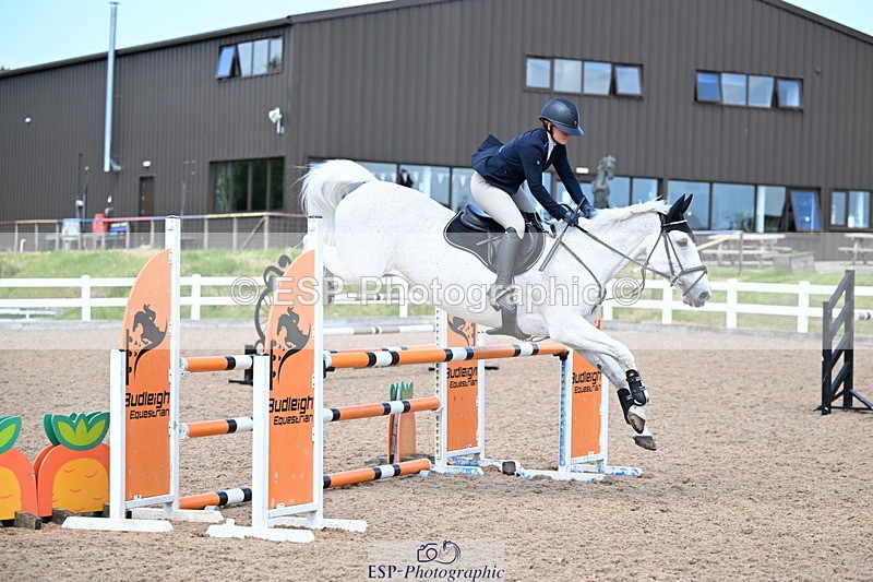 240605A-145641-00829 - Cls 4 Newcomers and 1.10m Open