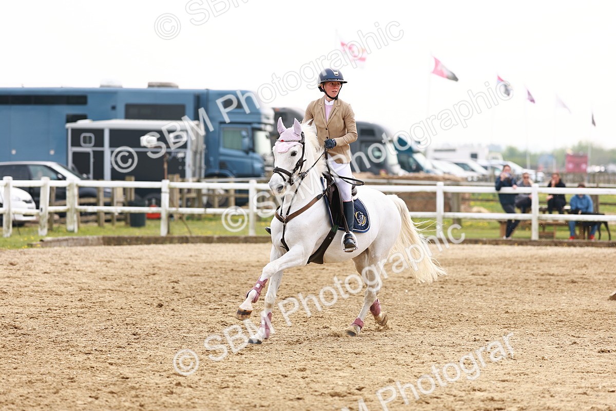  - Class 18 - Senior Newcomers - 1.10m