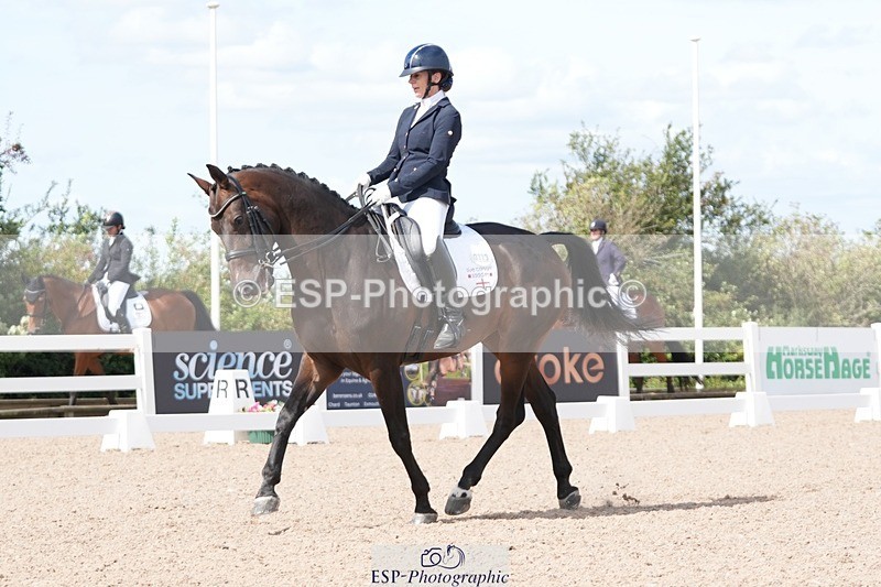 250906-134016-03351 - 113-Nicole.JahanshahiVirtual.Attraction