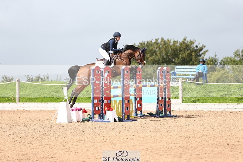 230812A-121152-08684 - Cls 32 Foxhunter