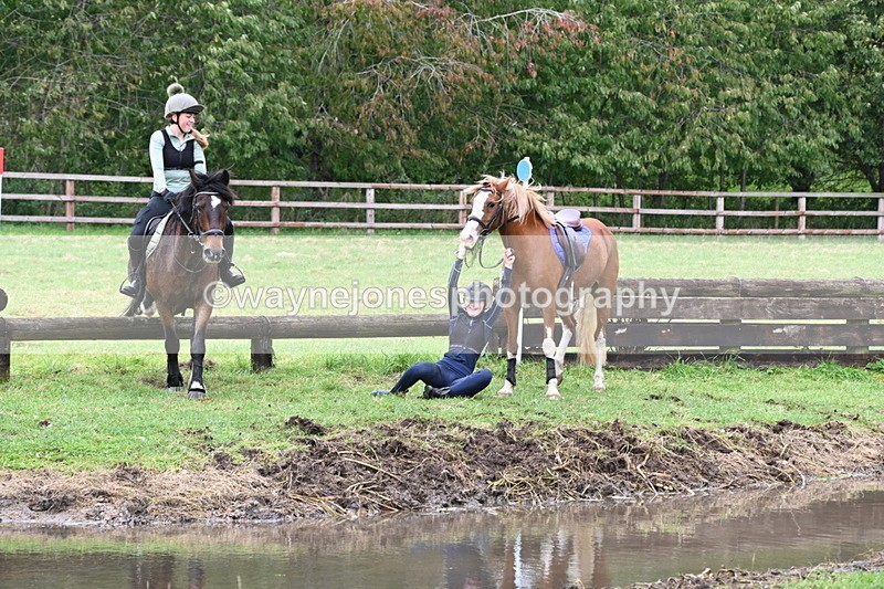 WJ6_5893 - Time at Photographer 12:31 to 12:40