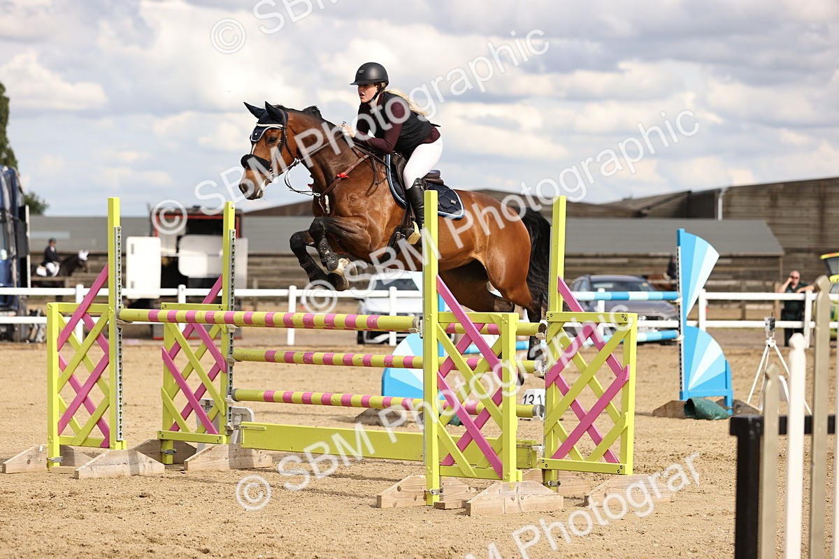 SBM_003812 - Class 13 - Senior Foxhunter - 1.20m