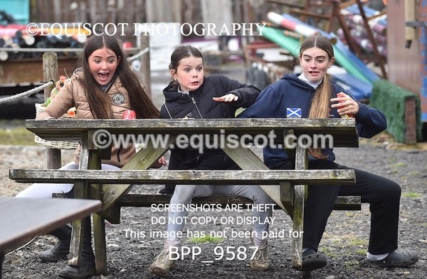 BPP_9587 - CLASS 20 SUN STX-UK Pony Foxhunter/ 1.10m Open