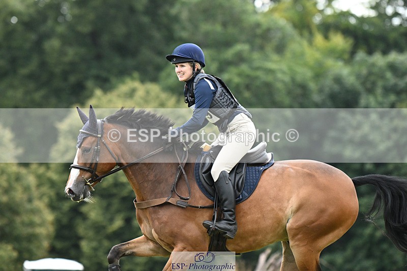 240825X-180718-38136 - 80cm XC 17.30 to End