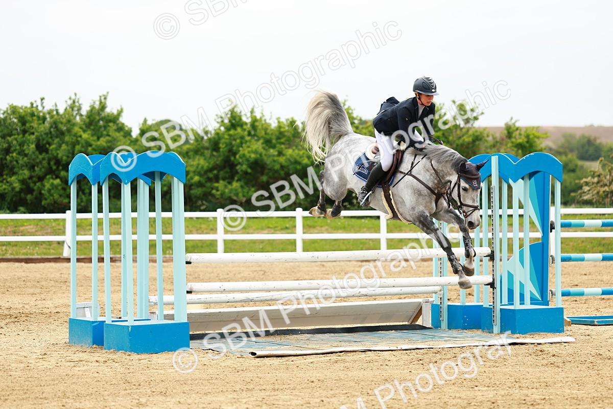 SBM_001178 - Class 5 - Senior Foxhunters - 1.20m