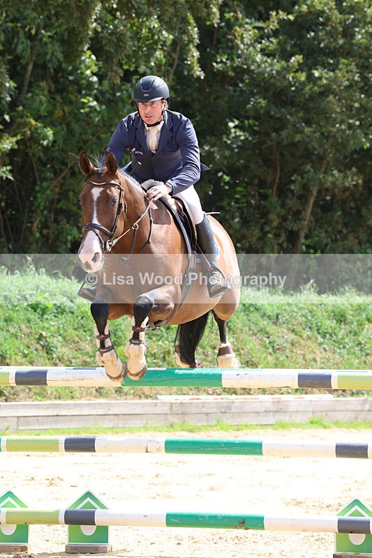 3E7A1960 - Class 9: Senior Foxhunter/1.20 open