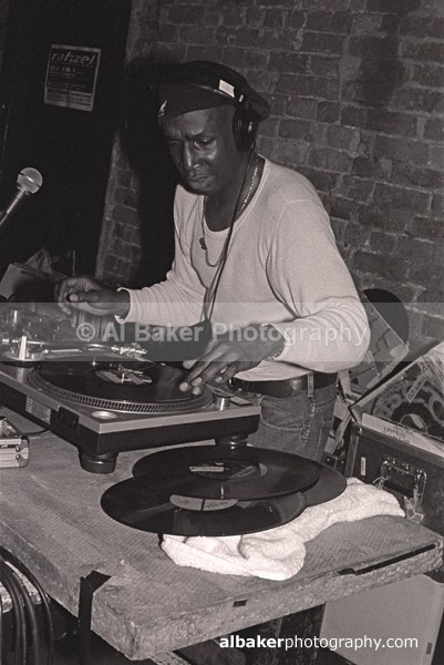 29 - Grandmaster Flash @ Sankeys Soap 23.10.02