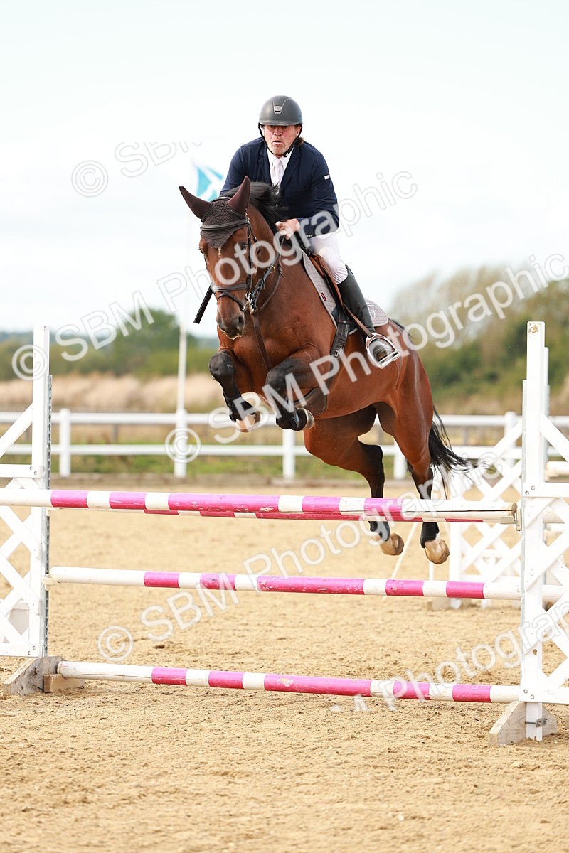 SBM_001773 - Class 4 - Senior Newcomers - 1.10m