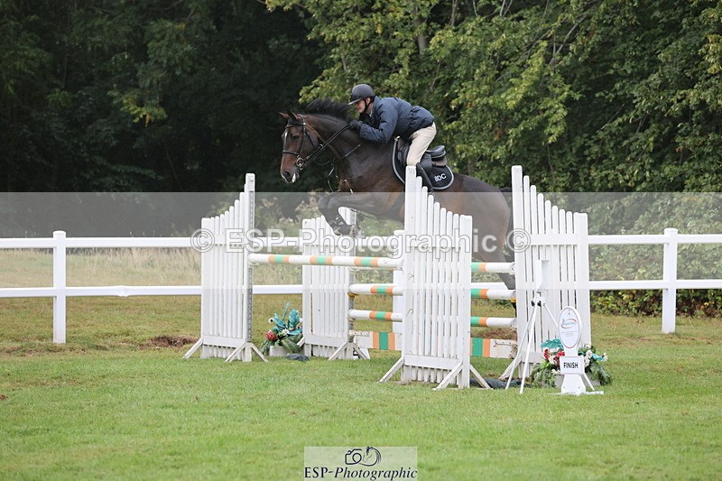 250830A-131517-06604 - Cls 16 Snr Newcomers and 1.10m Open