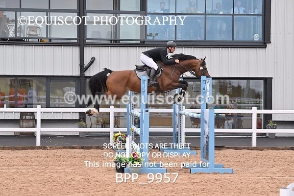 BPP_9957 - CLASS 24 SUN Redpost Equestrian Senior Foxhunter/1.20m Open