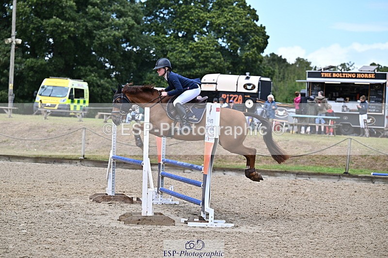 250831A-125806-10444 - Cls 42 Snr 1m Grand Prix