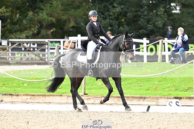 251023A-111939-01700 - B-136-Sophie.Jackson