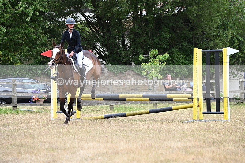 WJ6_0595 - Class 14 Intermediate Jumping 75cm