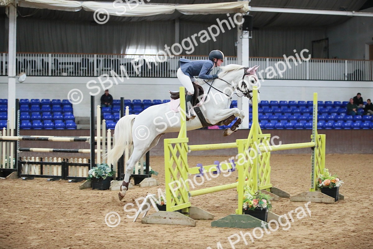 SBM_000987 - Class 4 - Senior Newcomers - 1.10m Open