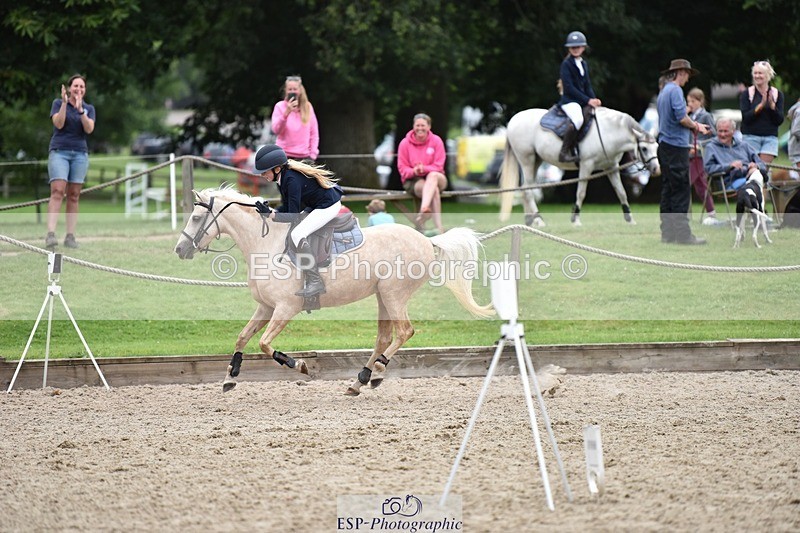 240802-125002-04669 - 70cm Round 2