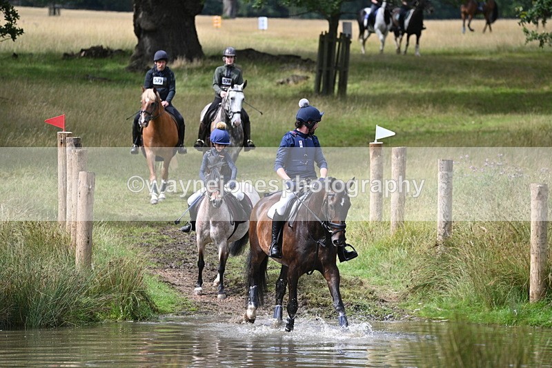 WJ7_1863 - Time at Water 10:48 to 11:13