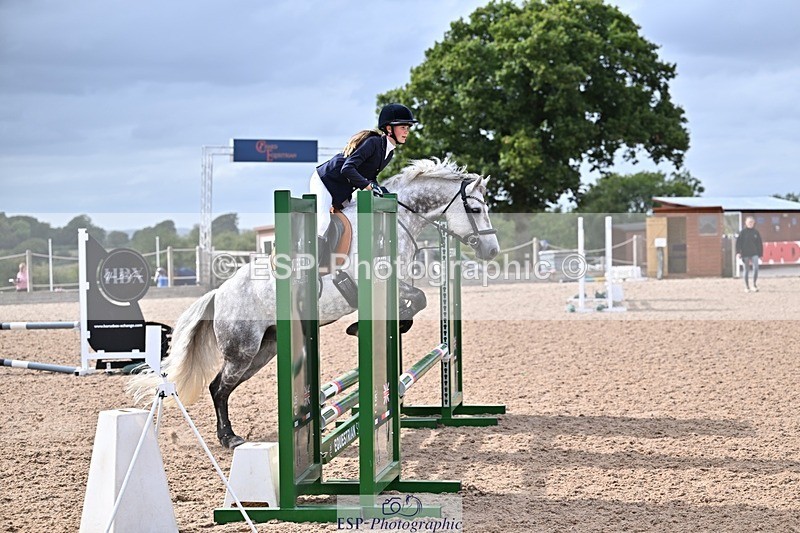 250826-161224-00251 - 70cm