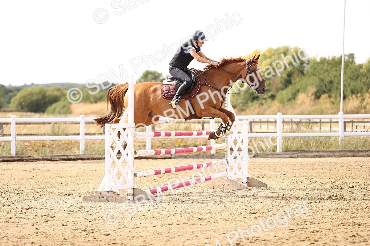 SBM_001664 - Class 6 - Senior Newcomers 1.10m