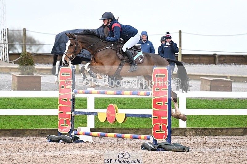251206-132817-01107 - Cls 13 Snr Foxhunter and 1.20m