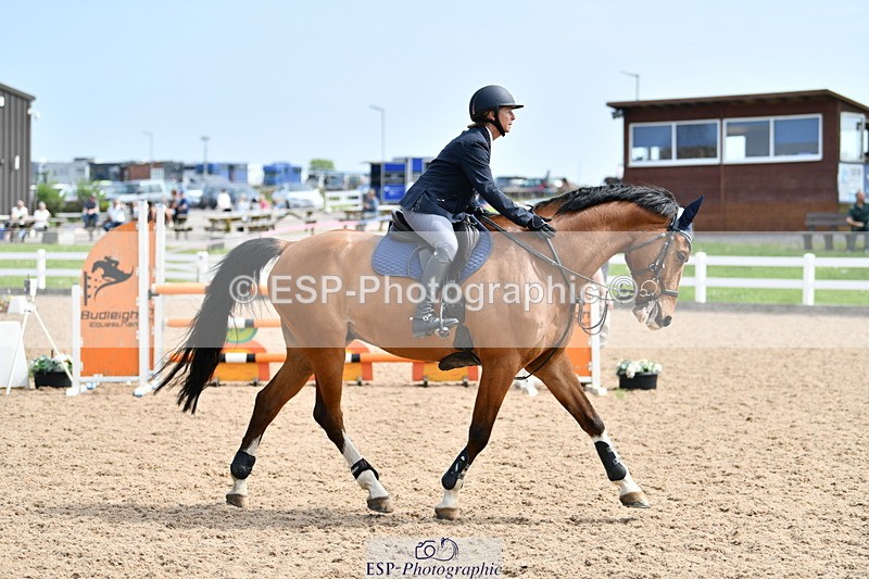 240511A-113014-12105 - Cls 29 1.05m National Am Quali