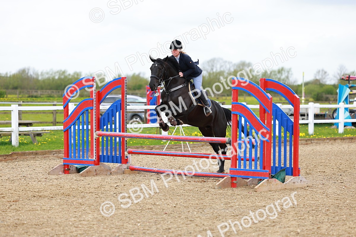 SBM_001997 - class 8 - Senior British Novice - 90cm