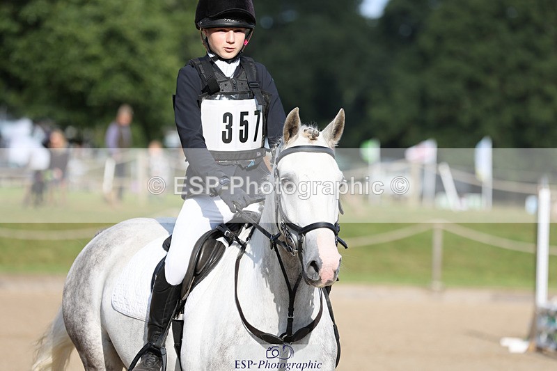 240823X-090433-14359 - 60cm R1 8.30 to 10.00