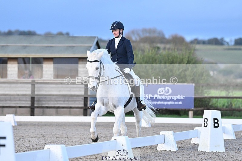 231105-162158-04077 - Cls 4 Novice 24 15.24 to 16.35 break