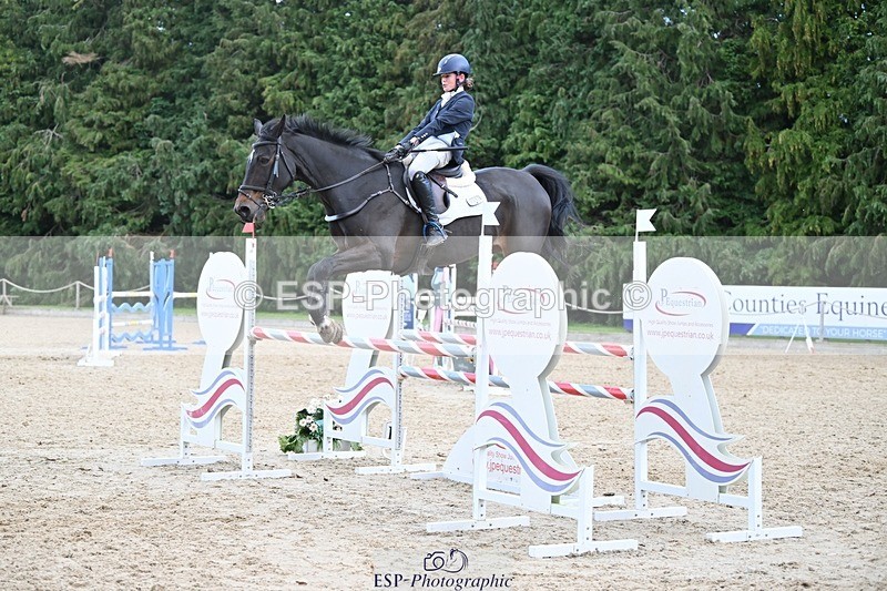 231022-132335-27036 - 358-ROYALE.MESSENGER-Anna.Singer-SJ