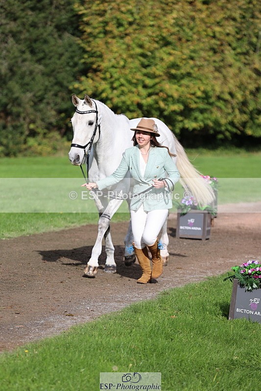 251026A-120433-25863 - F-477-Ella.Weeks