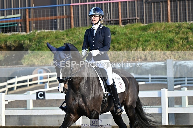 241214-135444-02652 - 124-isobel.goodwin-Milano.van.hof.olympia