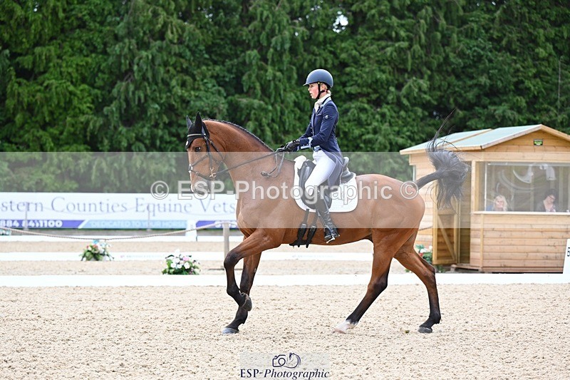 240524-090405-07655 - 501-BRUNO_FG-Edie_Campbell