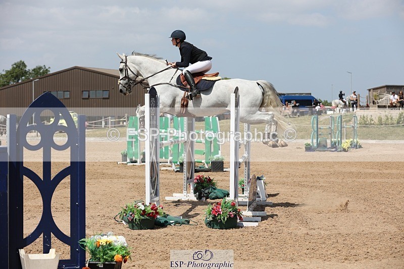 250725-134208-03033 - Cls 3 Snr Foxhunter