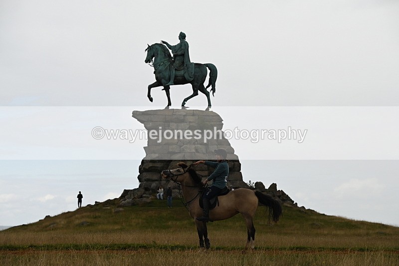 DSC_8327 - Time at Statue 13:52 to 14:33