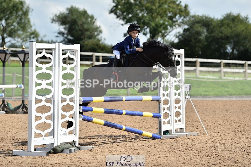 230902A-140102-01568 - Cls 3B Pony Medium 90cm