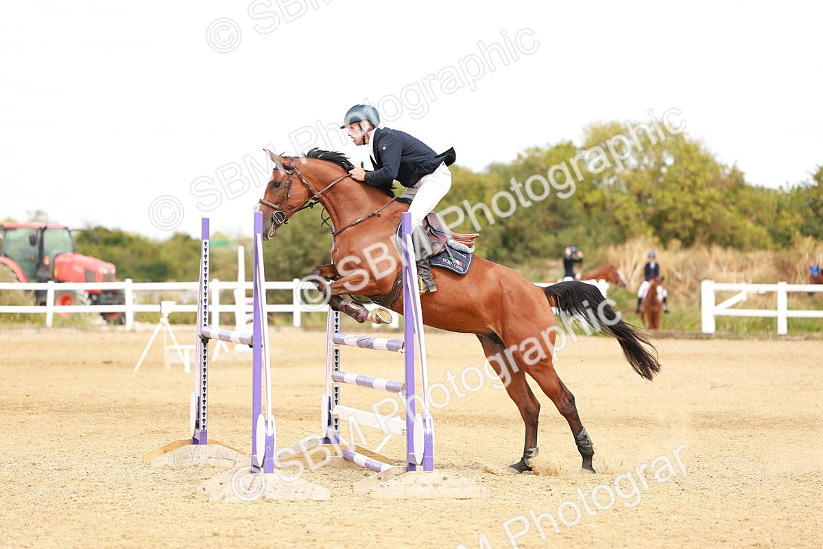 SBM_007012 - Class 4 - Senior British Newcomers - 1.10m