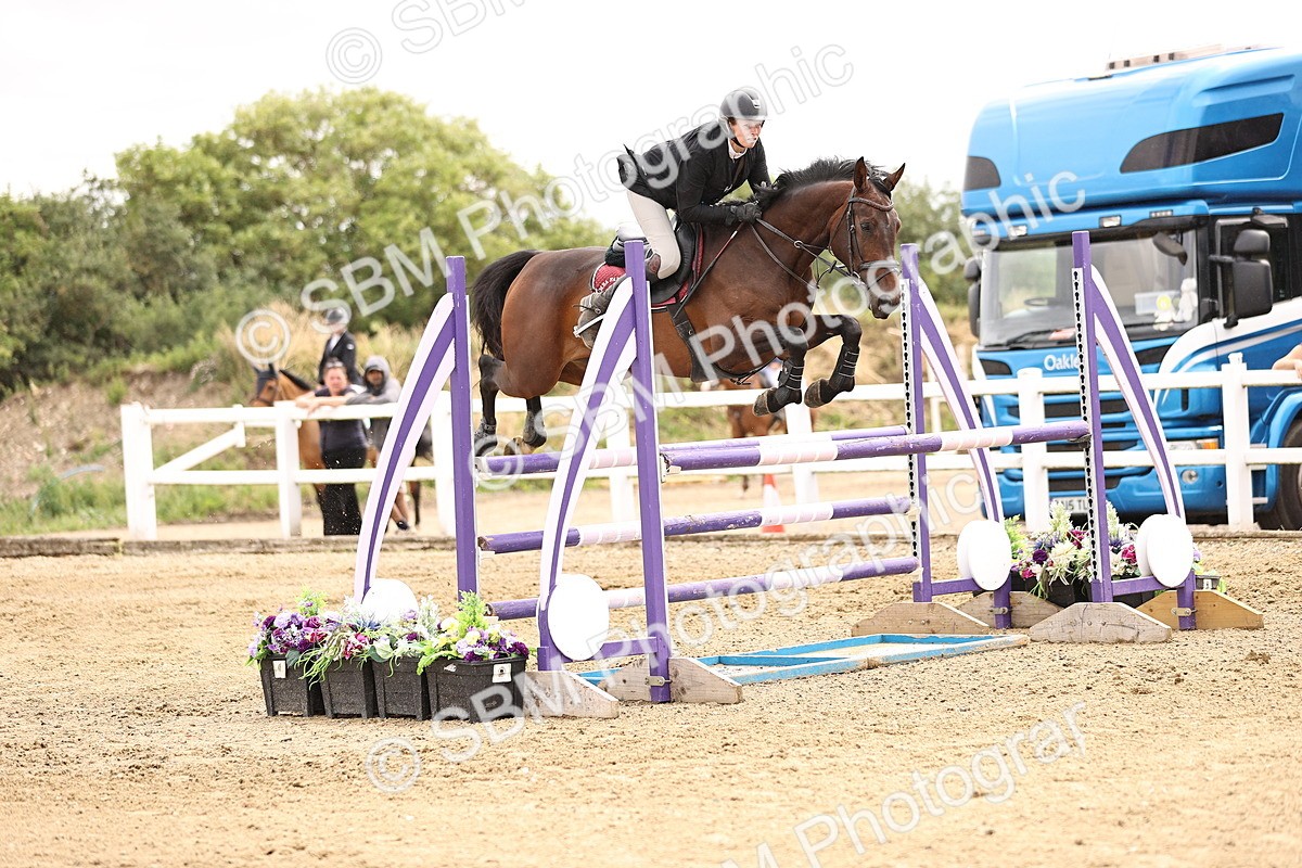 SBM_003172 - Class 21 - Senior Newcomers - 1.10m