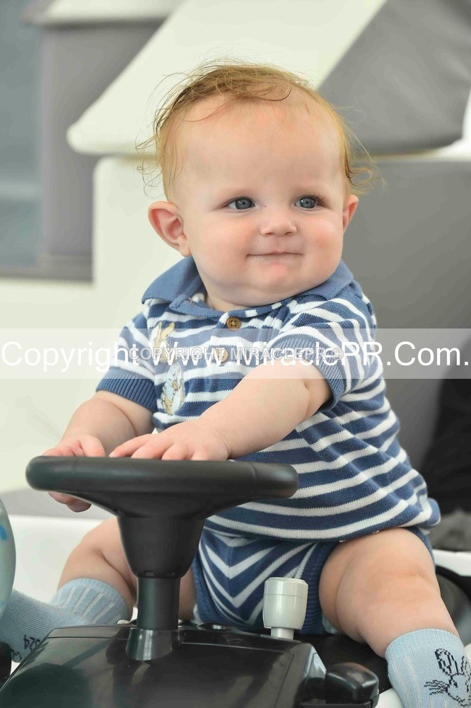 SH4_2160 - Bonny baby competition.