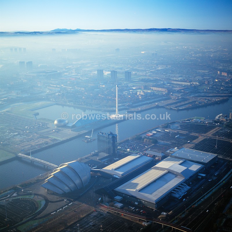 aerial pictures of Scottish cities towns tourist attractions rivers of Scotland
