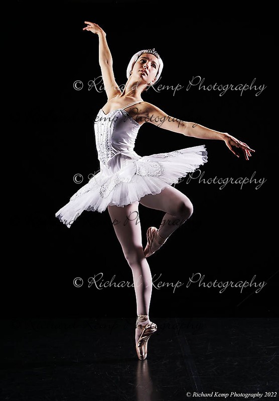 010522-4765w - Performance